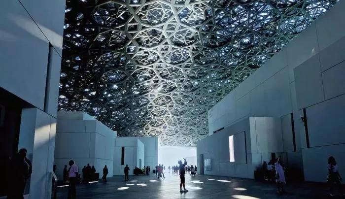 这座40年前诞生的"世界艺术博物馆"便体现了全球构想.